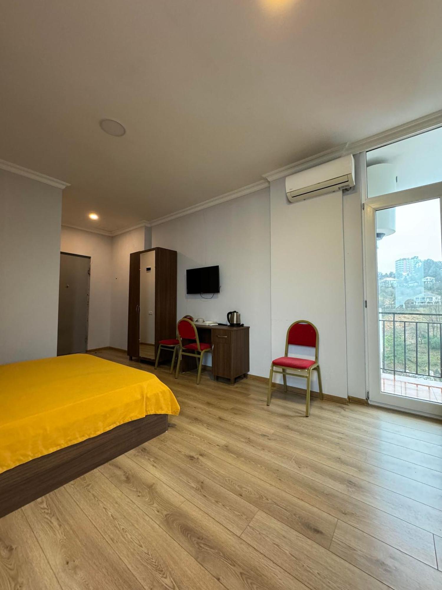 Apartamento Colibri Batumi Exterior foto