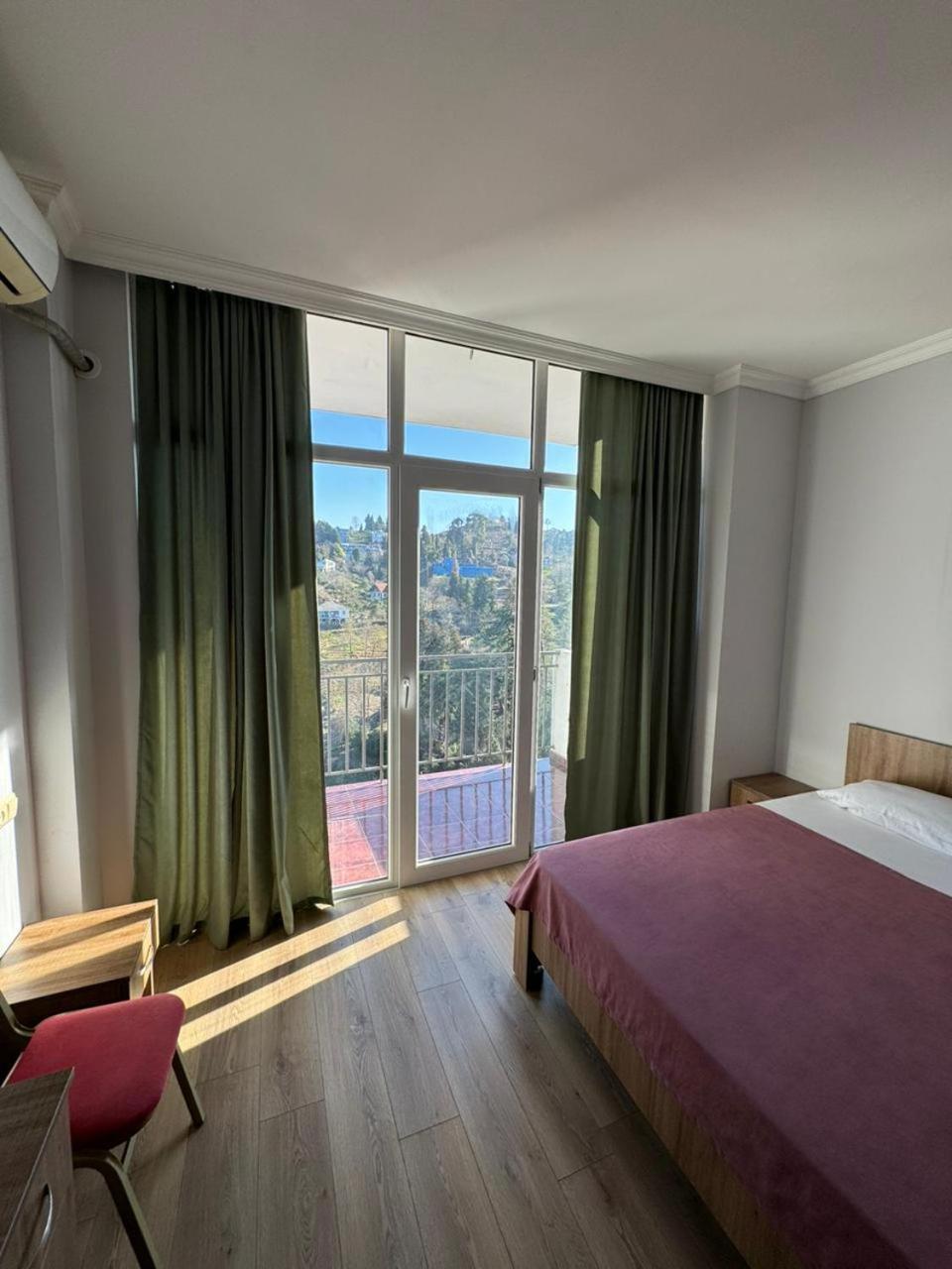Apartamento Colibri Batumi Exterior foto